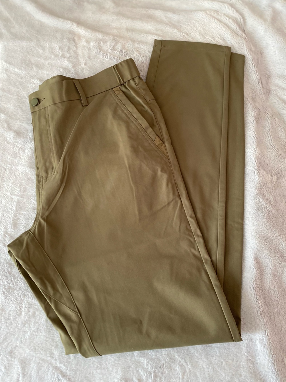 Jack Archer men’s Jetsetter Tech chinos pants in olive green
